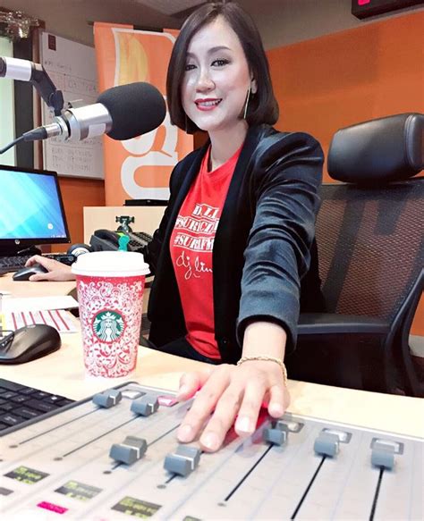 Cinta sejati i suria cinta live bersama dj lin amp elly mazlein. DJ Lin Di Konti Radio Suria FM | Azhan.co
