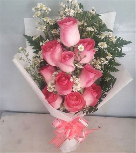 Ada beberapa jenis bunga yang akan dibahas, yaitu, mawar, melati, tulip, anggrek, alamanda, anyelir, matahari, asoka, aster, camelia, edelweis, kembang sepatu. Foto Bunga Cantik Untuk Pacar - Gambar Bunga