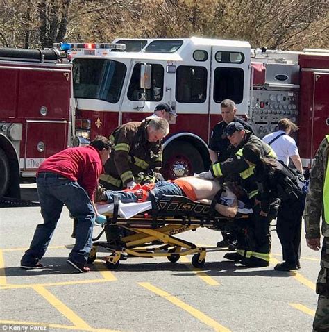 At Least 3 Dead And 9 Injured In Massachusetts Crash Daily Mail Online