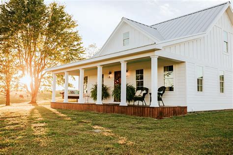 Plan 77640fb Bright And Airy Country Farmhouse Country Farmhouse