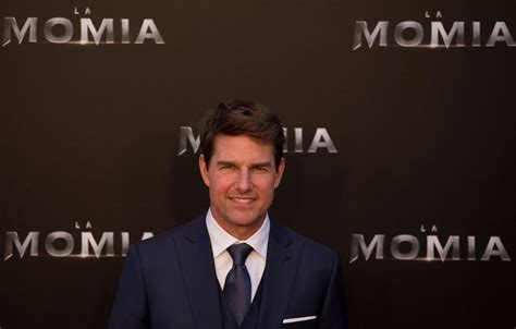 Tom Cruise Announces Official Top Gun Sequel Title