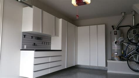 Looking for garage storage cabinets, wall mounted cabinets, garage ceiling storage solutions, storage racks to protect and beautify your garage come to garaginization serving dallas / fort worth. Provo Garage Cabinets Ideas Gallery | Perfect Garage ...