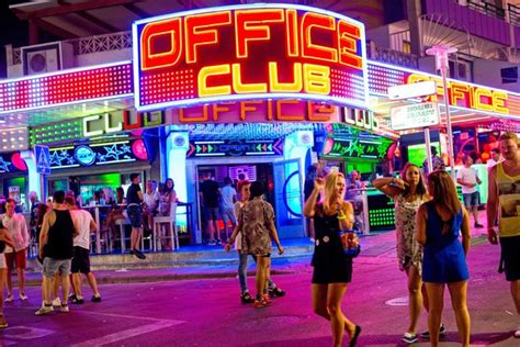 Boozy Brits Banned From Magaluf Pub Crawl As Spanish Cops Crack Down On