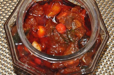 Resepi melayu lengkuas halia bwng putih merah cili kering daun limau purutserai saya blend letak garam pastu boleh perap ayam. Mai Sepinggan: ACAR BUAH