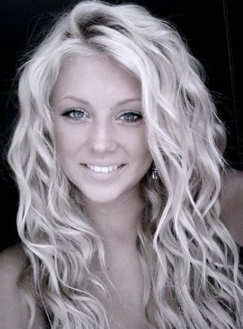 What are the best hairstyles for curly hair? 25 Ways Of How To Make Your Hair Wavy