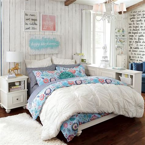 Chelsea has been hard at work with her master bedroom makeover and she fell in love with these nightstands. Chelsea Platform Bed | Pottery Barn Teen