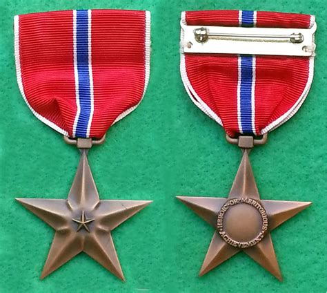 Medallas E Insignias De La Guerra Civil Posguerra Y Franquismo Bronze