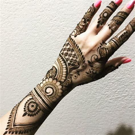 Its Been Forever Since My Last Henna Post On Instagram Scrolling