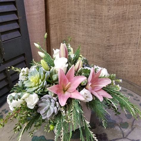 Wapakoneta Florist | Flower Delivery by Haehn Florist & Greenhouses
