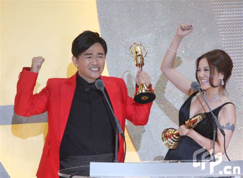 Joanne peh, one of the seven princesses, grew up amidst attention and controversy. 图文：第41届金钟奖--吴宗宪阿雅开心庆祝得奖_影音娱乐_新浪网