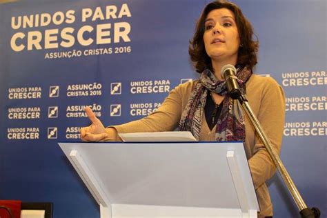 Ainda não tinham saído resultados oficiais consolidados e já assunção cristas se preparava para anunciar que iria pedir um congresso antecipado e que não se iria recandidatar à liderança do partido. Assunção Cristas vem a Faro apresentar a sua moção de ...
