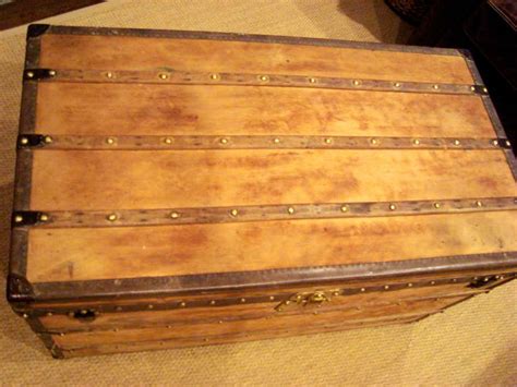 Only genuine antique coffee tables approved. Antique Louis Vuitton Wooden Steamer trunk Coffee Table ...