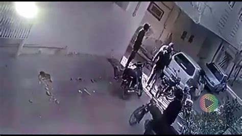 CCTV Footage Of Street Crime Karachi YouTube