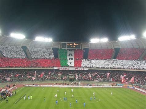 Bari risultati in tempo reale, risultati finali, calendario, classifiche, dettaglio delle partite con marcatori, cartellini gialli e cartellini rossi, comparazione quote e statistiche sugli scontri diretti. Asta Bari calcio: segui la diretta streaming VIDEO