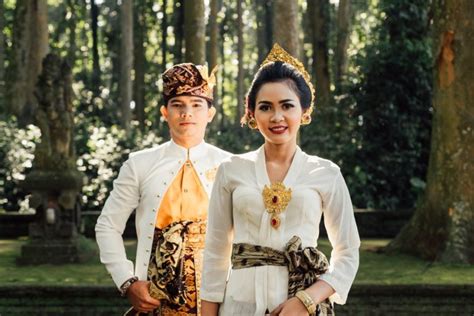 Kumpulan 9 Gambar Pakaian Adat Bali Galeri Amina