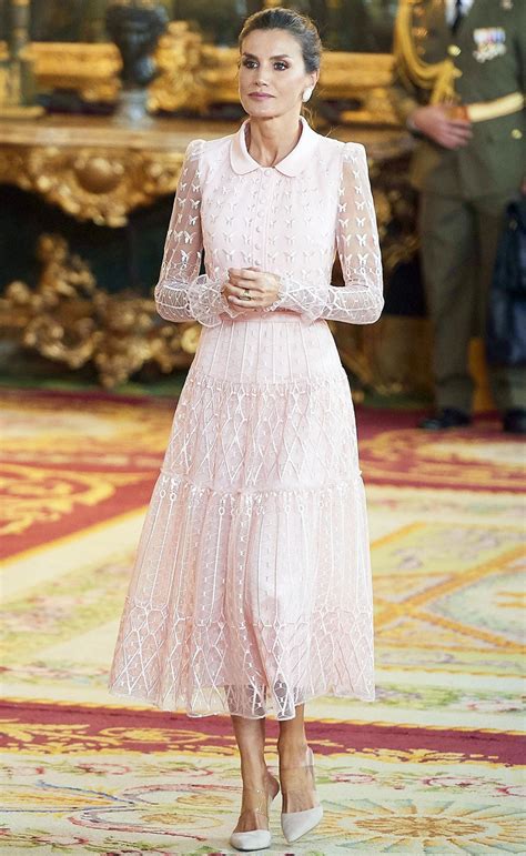 Queen Letizia Of Spain Best Dresses Outfits Pics