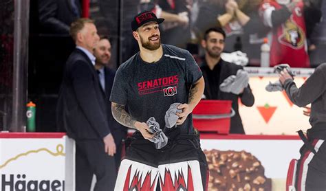 Det blev en flytt som har lyft nilsson till en utmanare om förstaspaden. Goaltender Anders Nilsson inks two-year extension with ...