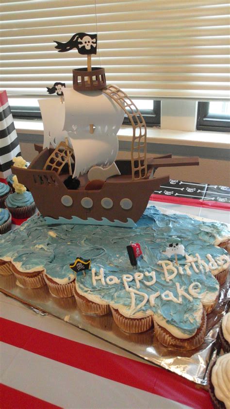 From memorable birthday cakes to coffee break. Pirate cake I will make for my son's 3rd birthday EGG ...