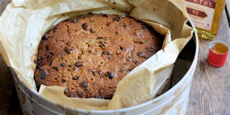 Often served during the christmas and new years holidays, this mexican bunuelos recipe makes the perfect fried dough covered in cinnamon sugar! Christmas Cake Recipe - Great British Chefs