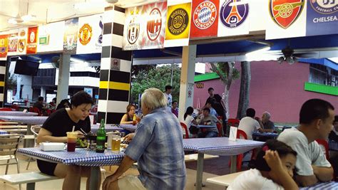Küche means kitchen in german, and with its hearty portions and coffeeshop prices, stew küche sure lives up to its name! Street Food Warms Your Heart: Stew Kuche at 119 Bukit ...