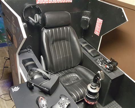 Upgraded new ergonomic gaming chair with a unique appearance and thickly cushioned for maximum comfort, provides you with a breathable faux leather desk chair: Pin by debrastewart on OTHER in 2020 | Gamer room, Game ...