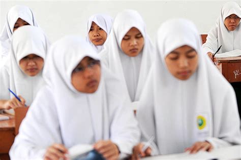 Plan To Test Virginity Of Indonesian School Girls Stirs Public Outcry