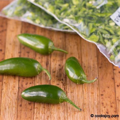 Gardening tips on how to grow and plant chile peppers, habaneros, jalapenos, hot pepper varieties from seed i'm committed to answering every question about the 'how to' on growing peppers from seed to can i freeze my peppers? Cooks Joy - How to Freeze Jalapenos (Freezing Jalapenos ...