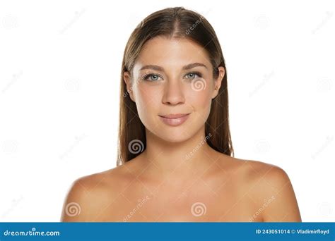 Portrait De Jeune Et Souriante Belle Femme Torse Nu Photo Stock Image Du Fille Caucasien