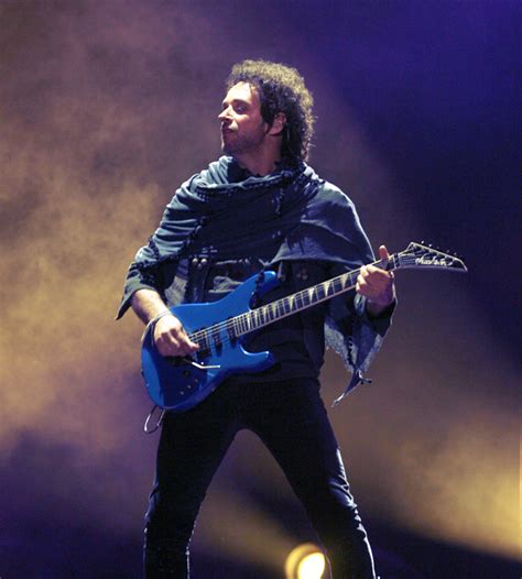 This is a list of lollapalooza lineups, sorted by year.lollapalooza was an annual travelling music festival organized from 1991 to 1997 by jane's addiction singer perry farrell. Gustavo Cerati - Un especial de Emol.com