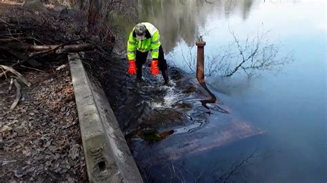 Clearing A Massive Clog On A Lake Drain Culvert Time Lapse Youtube