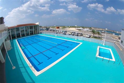 Jan 19, 2021 · in the diving pool, the depth of water shall not be less than 1.8 metres at any point. Diving Pool (Depth 5m)