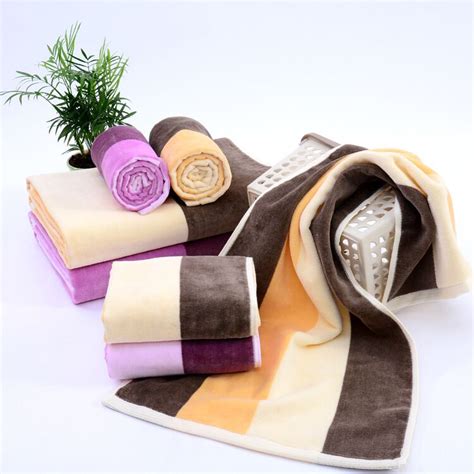 Cut a length of rickrack, or similar decorative trim, using the same length measurement as the previous trim. JZGH 70*140cm High Quality Cotton Bath Towels for Adults ...