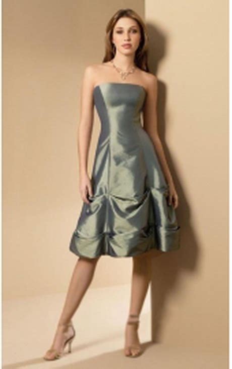 Verkaufe mein wunderschönes brautkleid von. Hochzeitskleidung für gäste