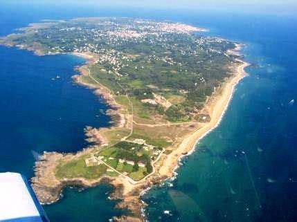 De port joinville, partir vers le sud en prenant la route qui borde le port. Ile D'yeu : Site Touristique L'ile D'yeu 85350 (adresse ...