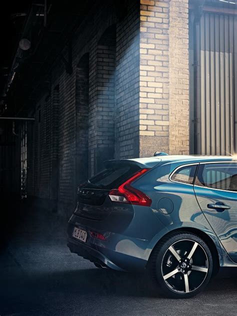 Find and compare the latest used and new volvo v40 for sale with pricing & specs. Volvo V40 T5 launched in Malaysia, gets a more powerful ...