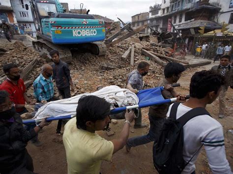 The Nepal Earthquake Death Toll Has Risen To More Than 3 600 Business Insider