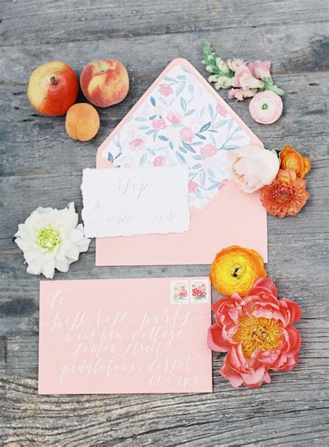 Garden wedding cake with blush hues and flowers. Spring garden wedding ideas | English garden | 100 Layer Cake