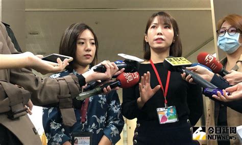 Check spelling or type a new query. 新冠肺炎蔓延!戴口罩到底有沒有用？醫用「一張圖」神解 | 生活 | NOWnews今日新聞