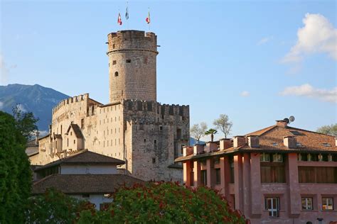 Il Castello Del Buonconsiglio A Trento Storia Dellarte
