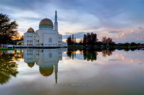 Pusat pengembangan budaya toleransi, & pengembangan budaya perdamaian. Morning @ As-Salam | Masjid As-Salam, Puchong Perdana ...