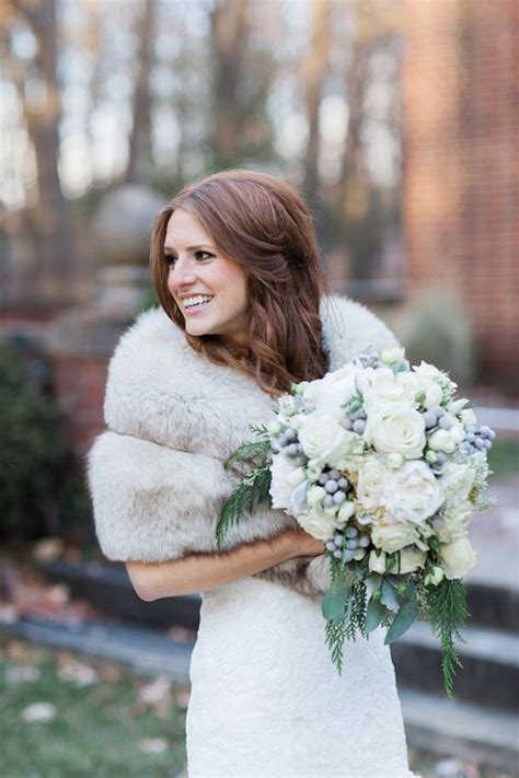 20 Cool Faux Fur Winter Wedding Ideas Deer Pearl Flowers