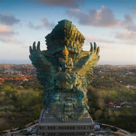 Garuda Wisnu Kencana Cultural Park Ungasan Ce Quil Faut Savoir