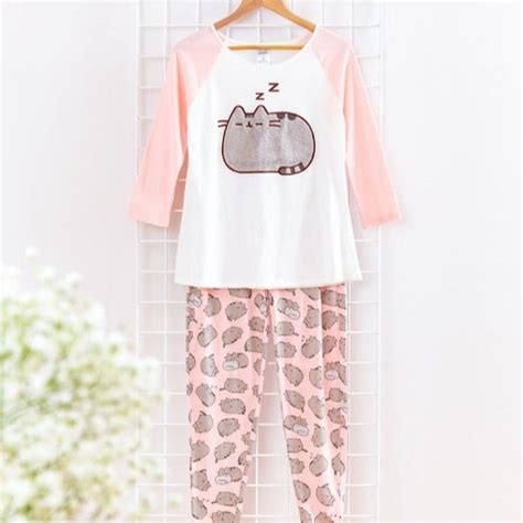 Pusheen Pyjama Sleep Set In 2020 Pink Pajamas Pink Pusheen Cute
