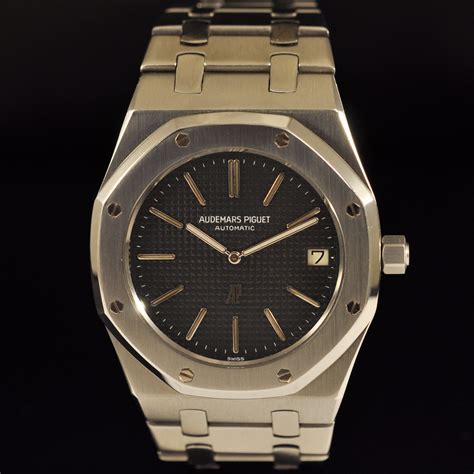 Who are the founders of audemars piguet holding? Audemars Piguet Royal Oak série A jumbo en acier automatique