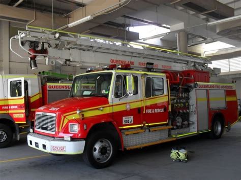 Queensland Fire And Rescue Freightliner Ladder Truck Fire Trucks Fire