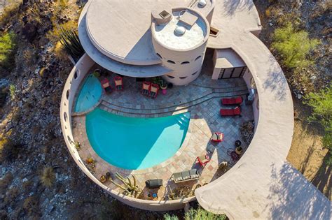 Frank Lloyd Wrights Last Circular Home Design Is For Sale In Phoenix