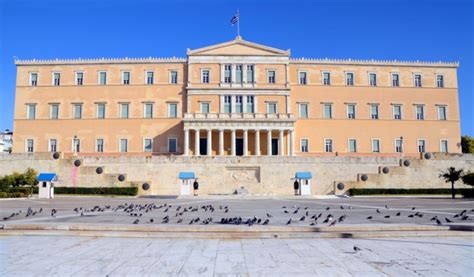 Επιμένουν τα κρούσματα πέτσας : ΤΙ ΕΙΝΑΙ ΤΟ ΦΕΚ ΚΑΙ Ο ΝΟΜΟΣ; ΚΑΠΟΙΟΙ ΚΑΝΟΥΝ ΟΤΙ ΔΕΝ ΞΕΡΟΥΝ ...