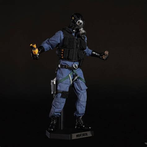 Tom Clancys Rainbow Six Siege Action Figure Smoke 30 Cm