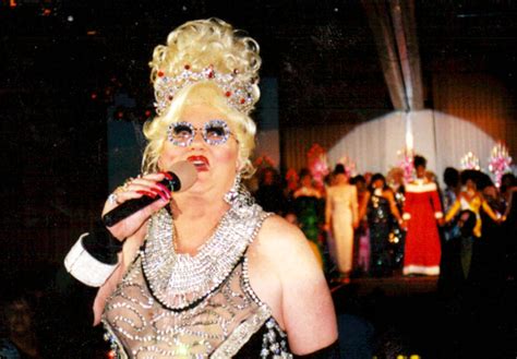 Portland Drag Queen Crowned Worlds Oldest Drag Performer The Columbian
