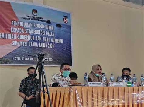 Ketakutan yang dirasakan oleh dikta adalah, bahwa ia takut apa yang dikatakan lelaki kemarin itu memang benar. KPU Bolmong Kenalkan Produk Hukum Pilgub 2020